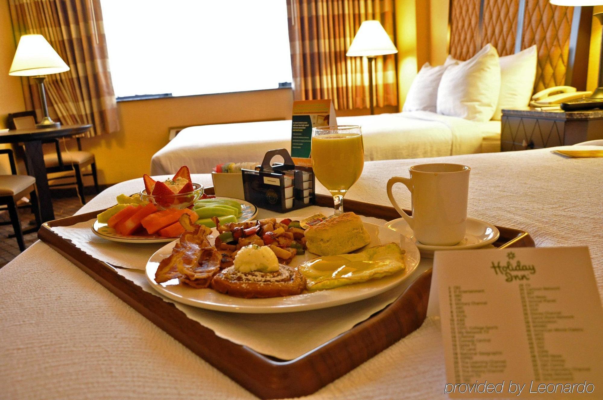 Holiday Inn Long Beach-Downtown Area エクステリア 写真