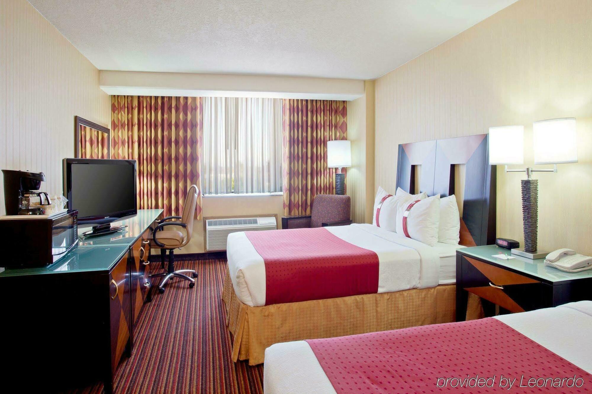 Holiday Inn Long Beach-Downtown Area 部屋 写真